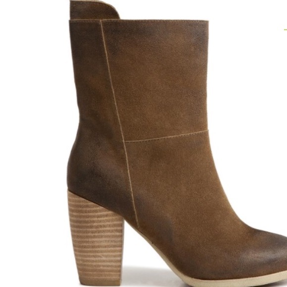 Antelope suede tri wrap boots. Sz 38. - Picture 4 of 6